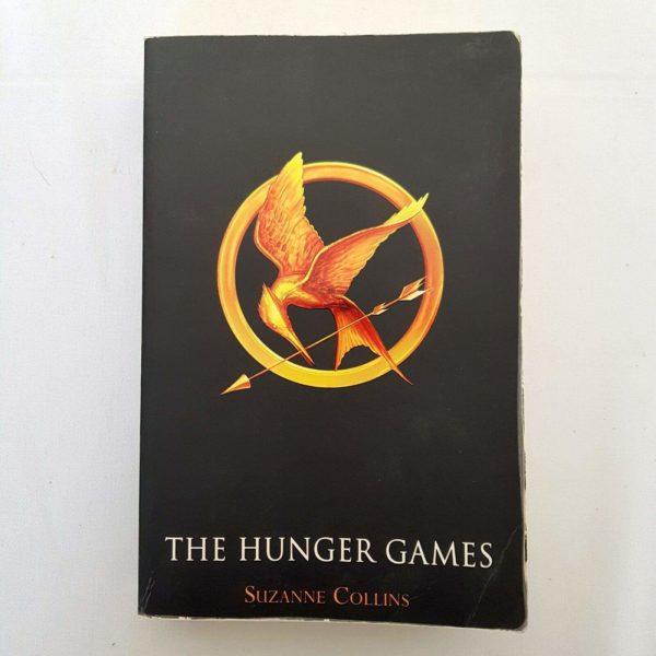 The Hunger Games by Suzanne Collins (2011, Paperback) Young Adult Fiction Book - 1000 Things Australia