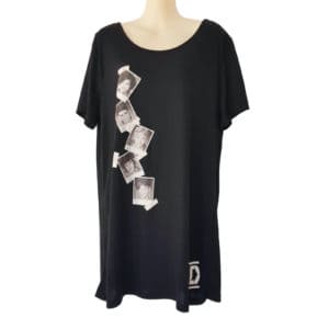 One Direction Casual Black T-Shirt Dress Size 14 L One Directions casual black t-shirt dress features a comfortable cotton fabric with a loose fit. Features: Brand: Target Australia Colour: Black Size: XL / AU 14 / US 10. Flat measurements are provided in photos.
